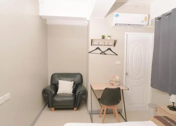 Bnb98 Silom 3*