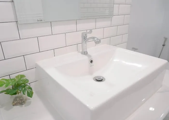 Bnb98 Silom