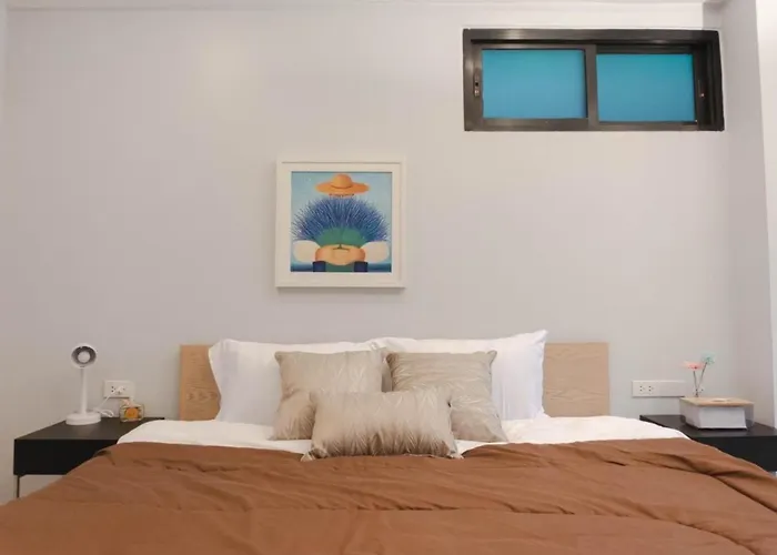 Bnb98 Silom 3*